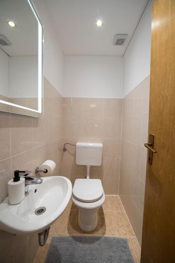 Octogon Apartment Zagreb Eksteriør bilde