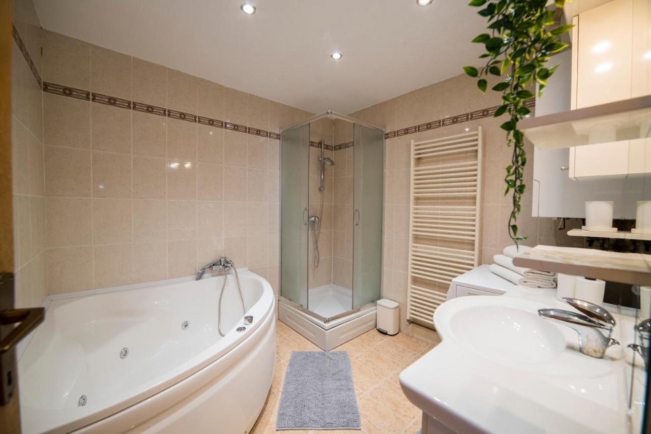 Octogon Apartment Zagreb Eksteriør bilde